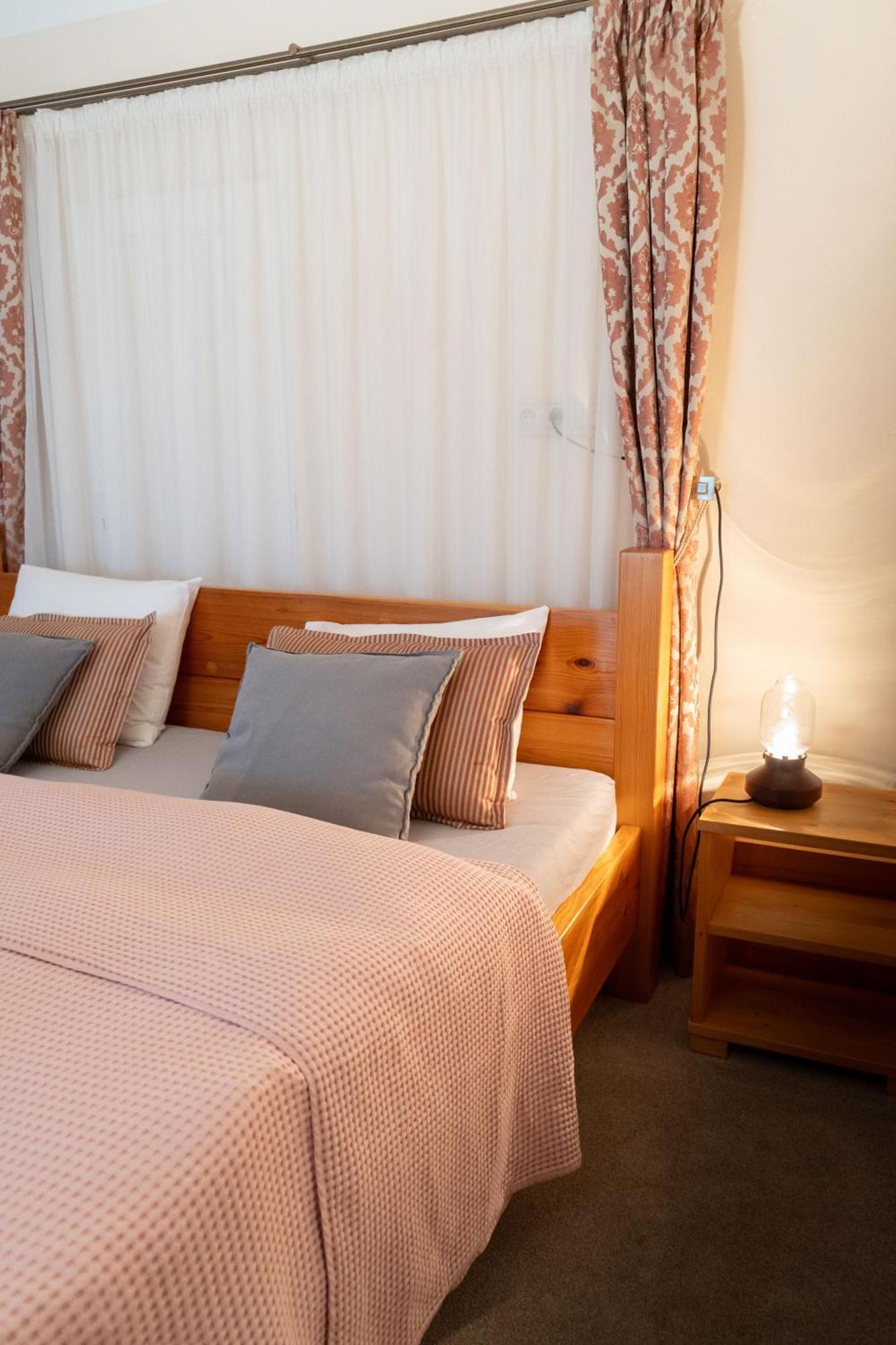Aura Hotel Banska Stiavnica Ngoại thất bức ảnh