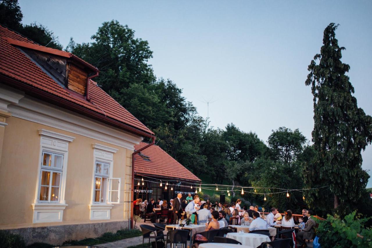 Aura Hotel Banska Stiavnica Ngoại thất bức ảnh